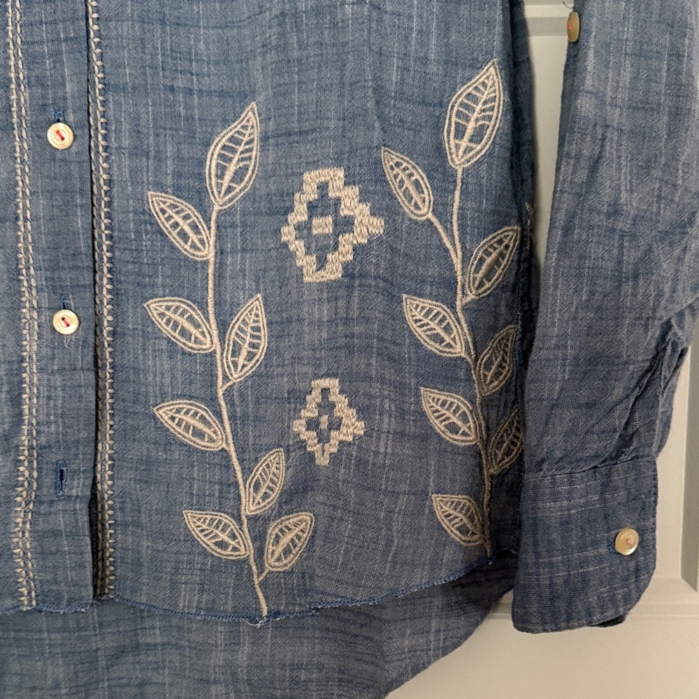 Johnny Was Denim Blue Embroidered Shirt - Picture 7 of 8